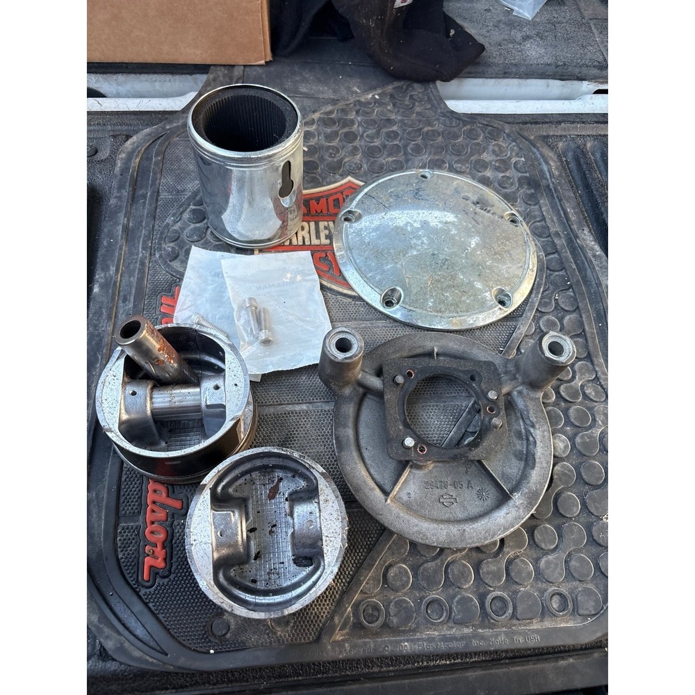 Harley Davidson Custom Parts Lot: Air Cleaner Backplate 29470-05A, Pistons & Cov